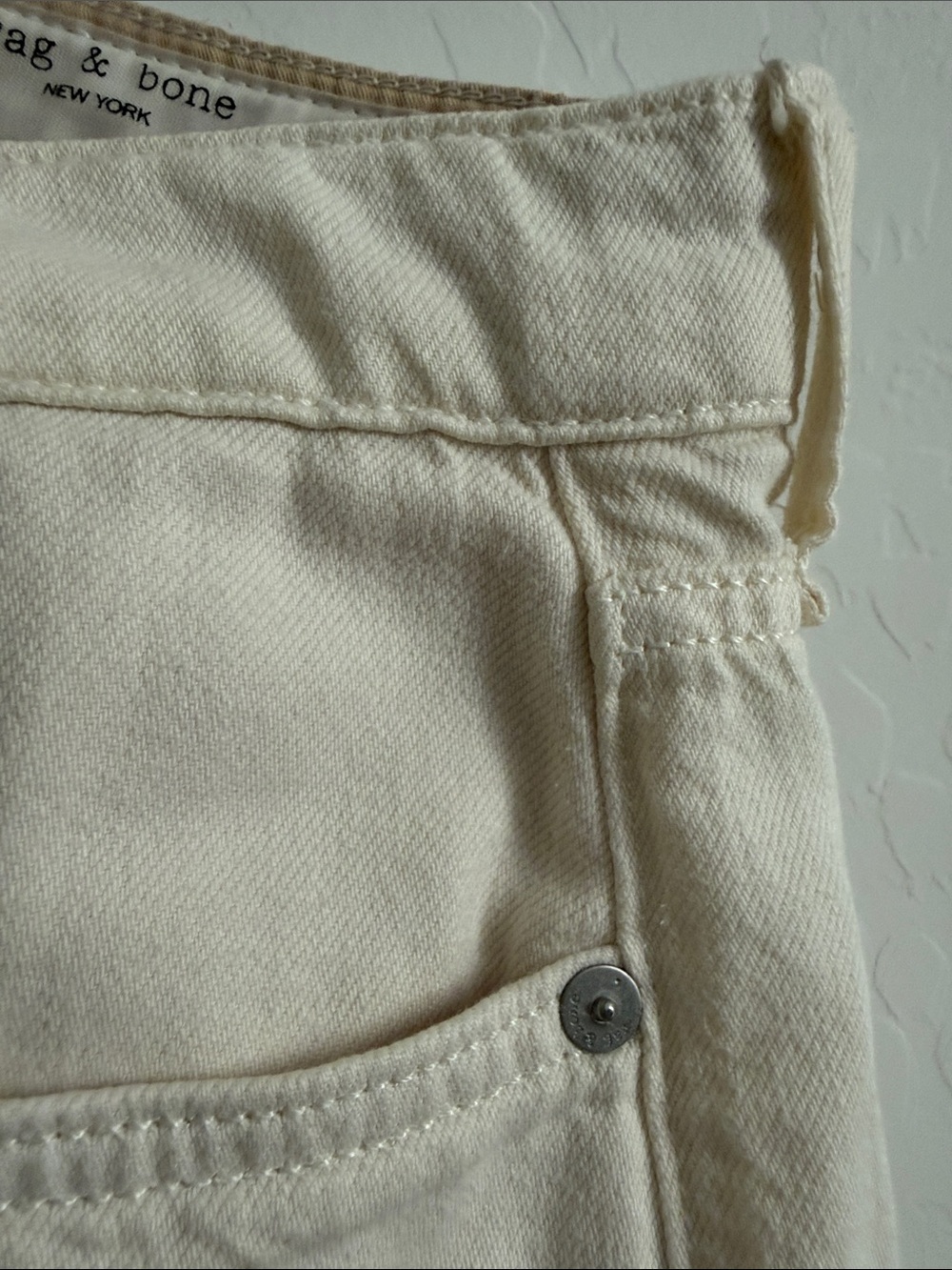 rag & bone Logan Mid-rise wide leg Featherweight in Ecru jeans Sz 27 - Picture 9 of 11